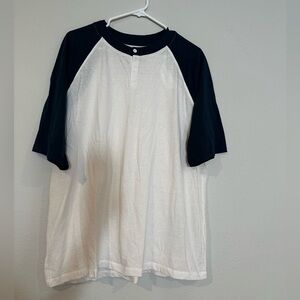 NWT PacSun brand baseball T-shirt white body w/blue sleeves in a men’s size M.